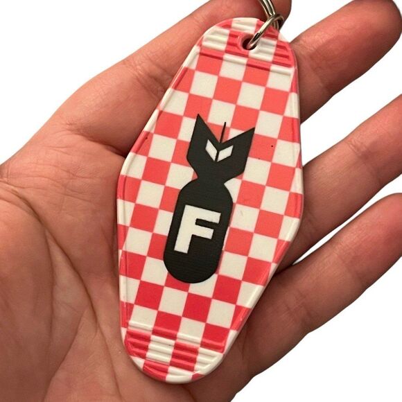 Red and White Checkered Motel Keychain Has “I throw f b’s like confetti” - Picture 2 of 3